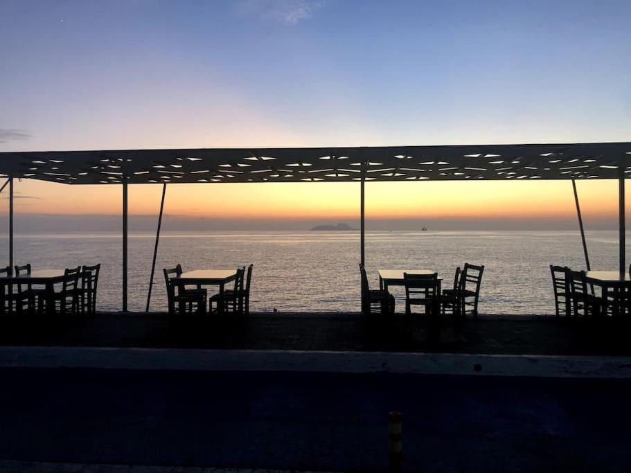 Eleni Apartment Kokkinos Pyrgos Exterior foto