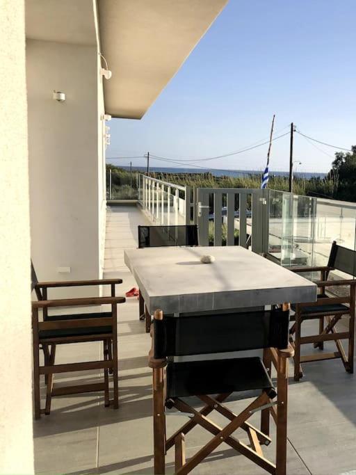 Eleni Apartment Kokkinos Pyrgos Exterior foto